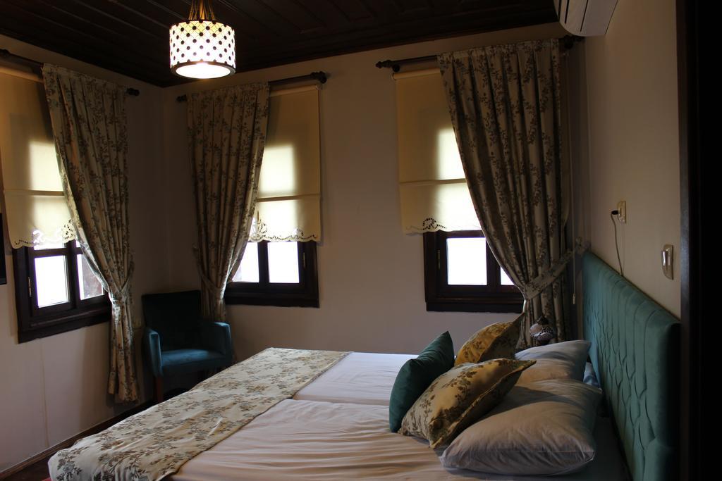 Bed and Breakfast Faik Bey Konagi Golyazi Pokoj fotografie
