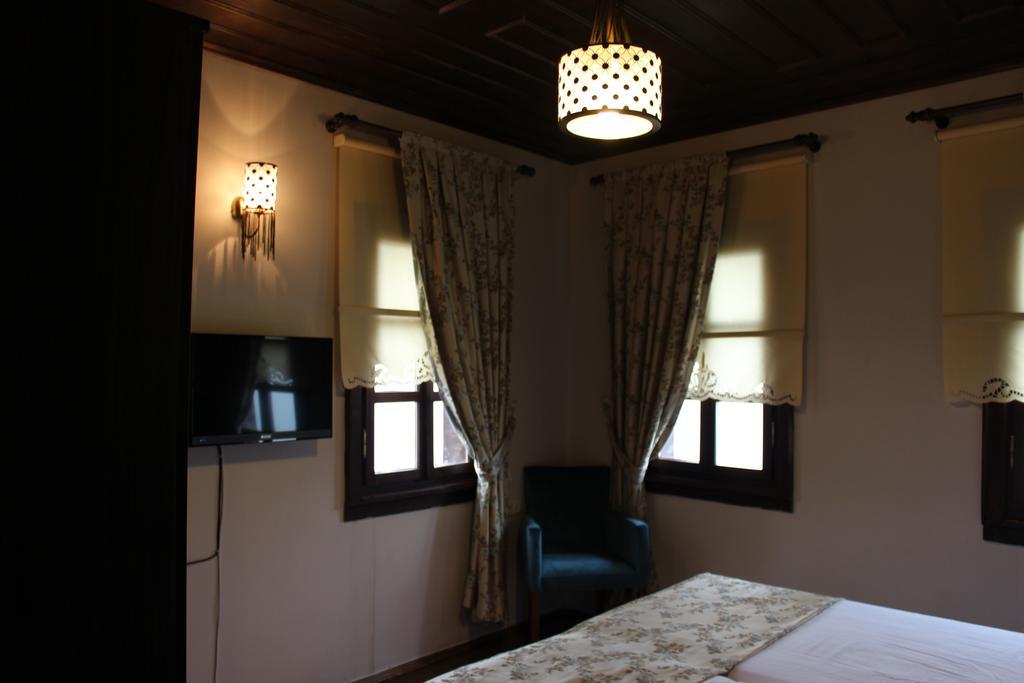 Bed and Breakfast Faik Bey Konagi Golyazi Pokoj fotografie